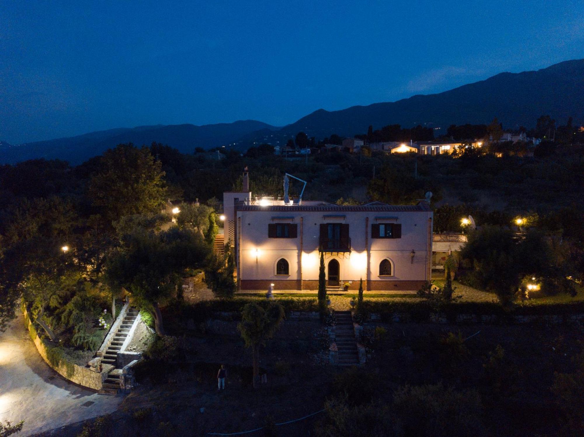 Villarose Castelbuono  Dış mekan fotoğraf