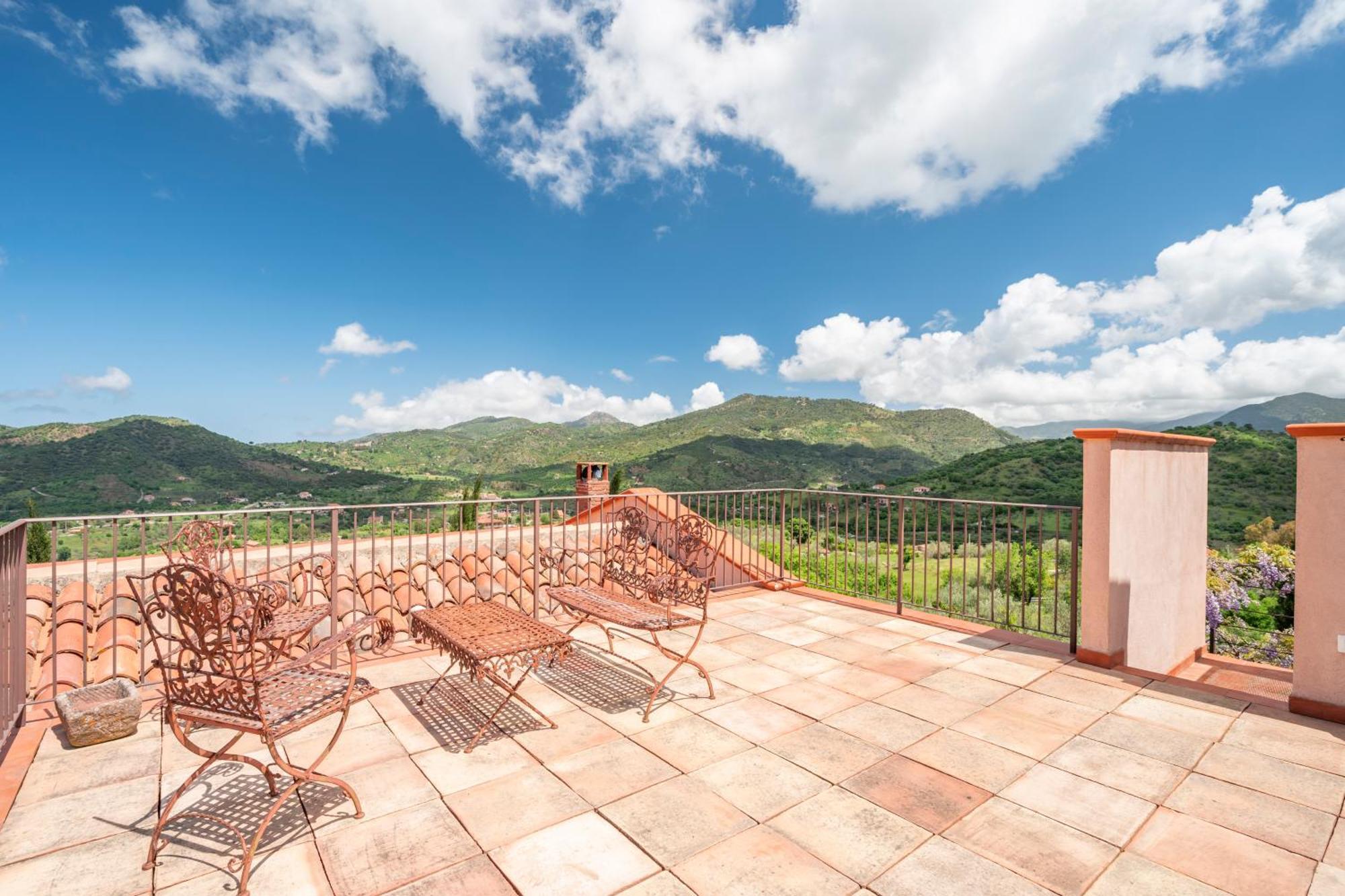 Villarose Castelbuono  Dış mekan fotoğraf